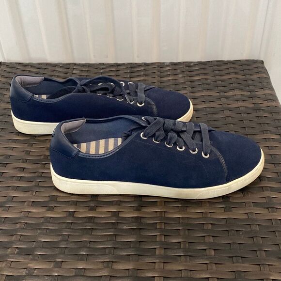 Vionic sneakers  Brinley women’s size 8.5